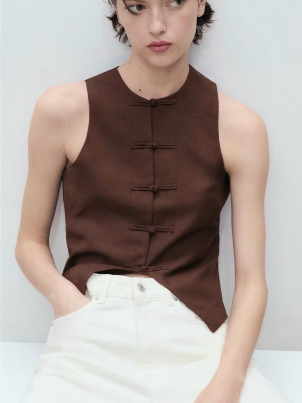 Sleeveless Mandarin Knot Top in Brown
